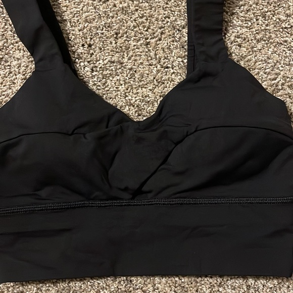 Lululemon Black Sports Bra. Size 4 - Picture 2 of 7